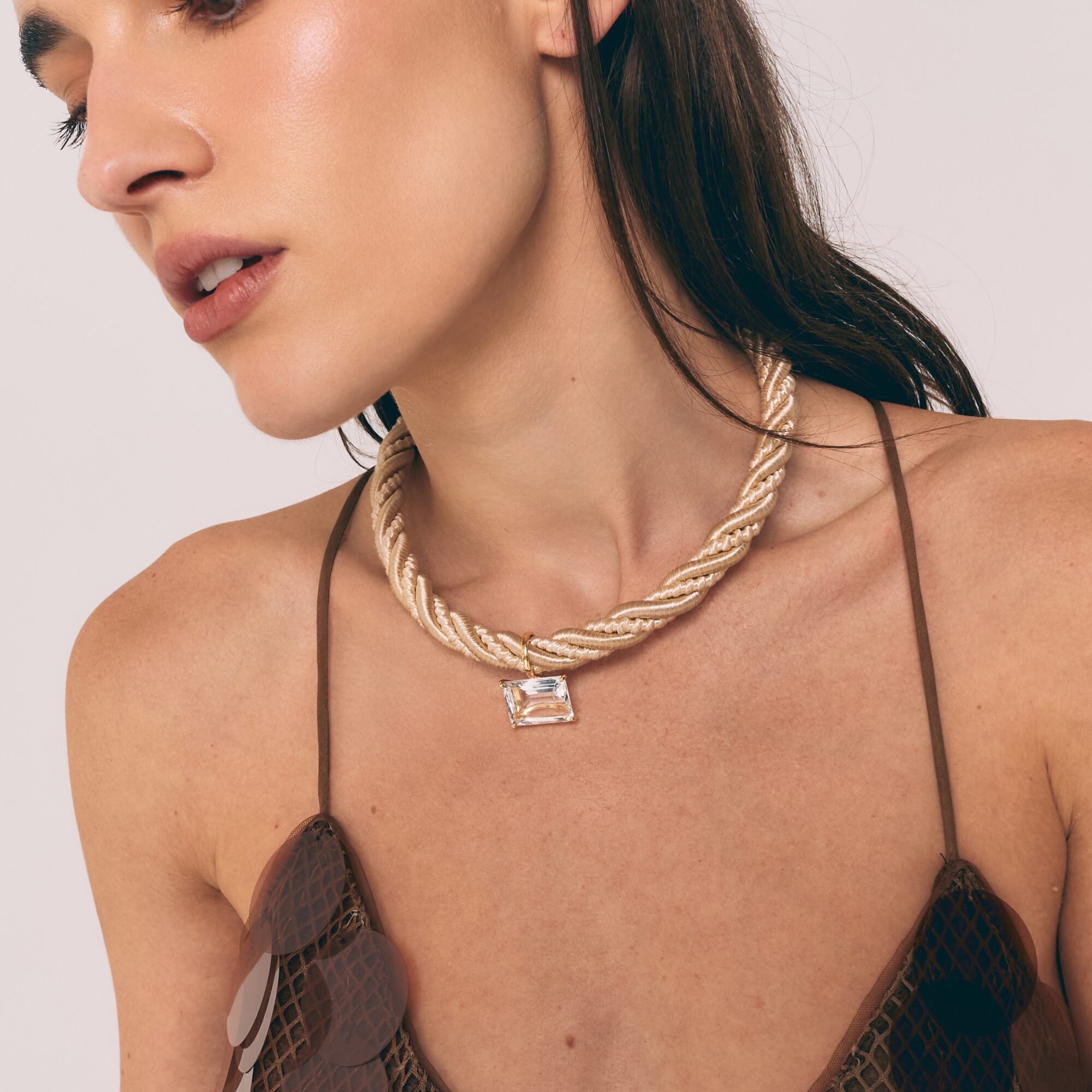 Colar Nude com Quartzo - Imagem 4